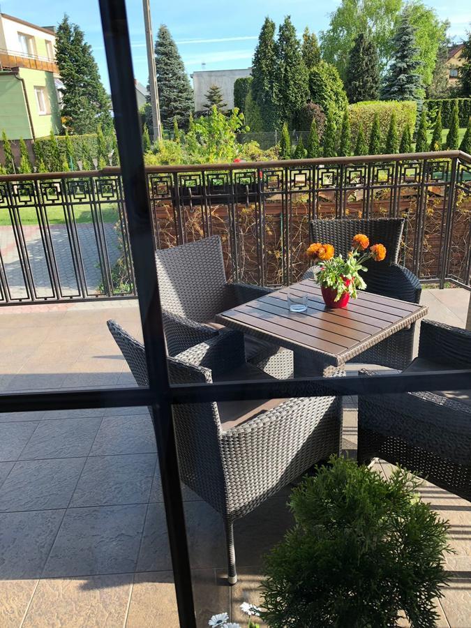Bialy Kruk Hotell Starogard Gdański Exteriör bild